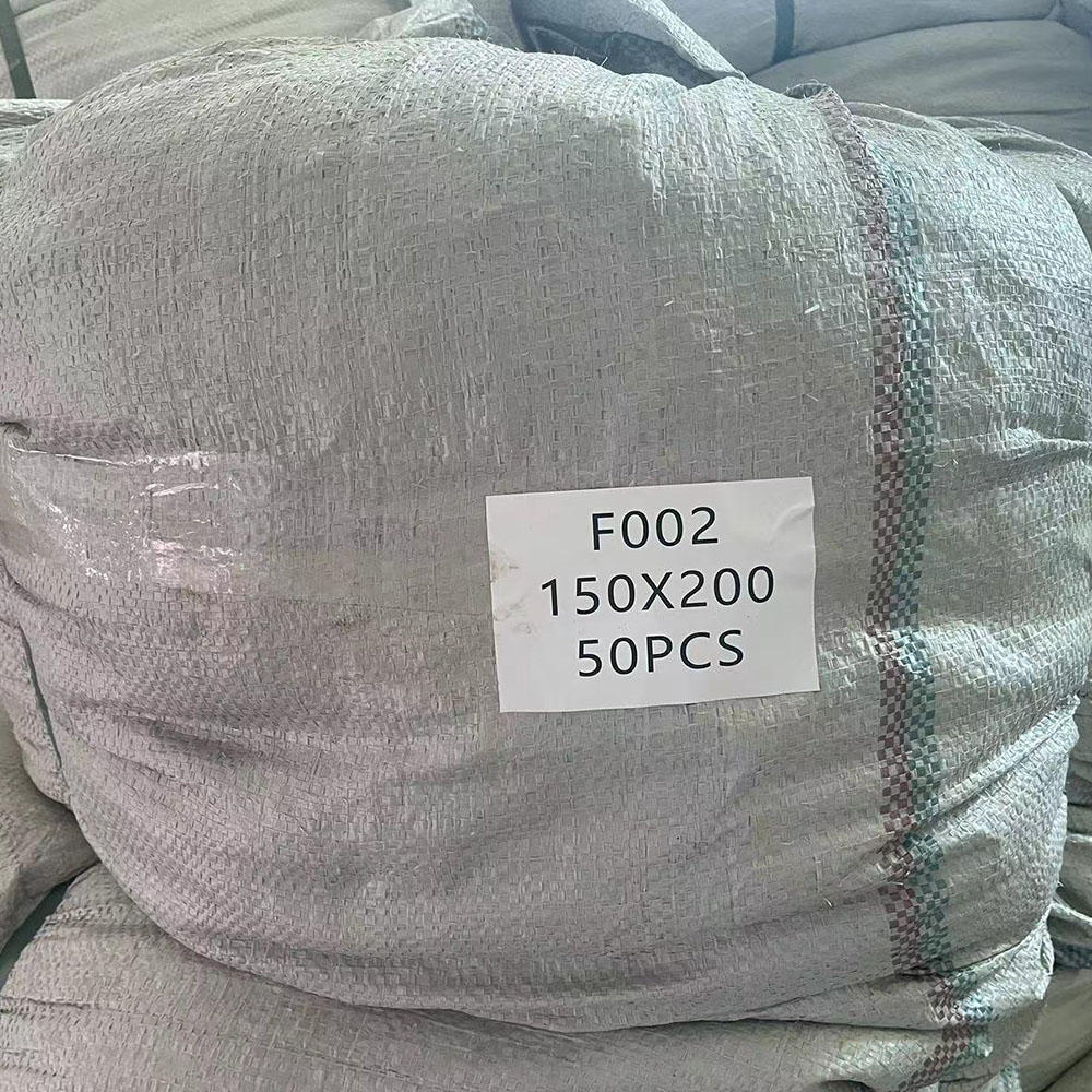 F002